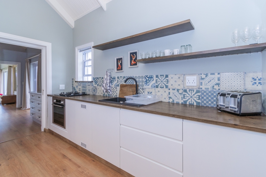 6 Bedroom Property for Sale in La Concorde Western Cape
